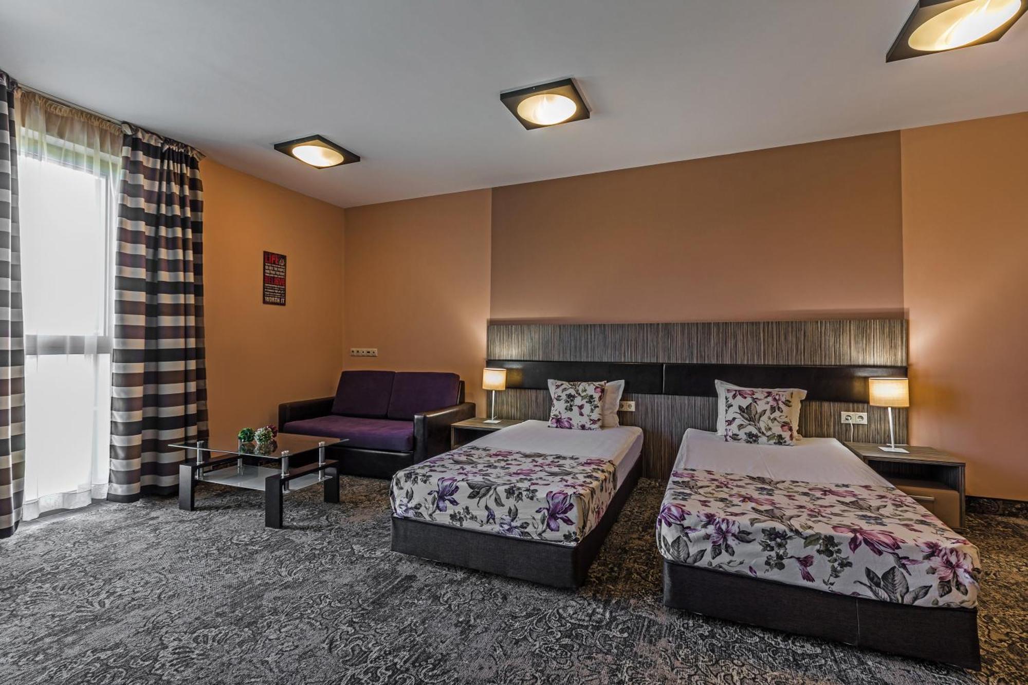 Plaza Hotel Plovdiv - Free Parking Habitación foto